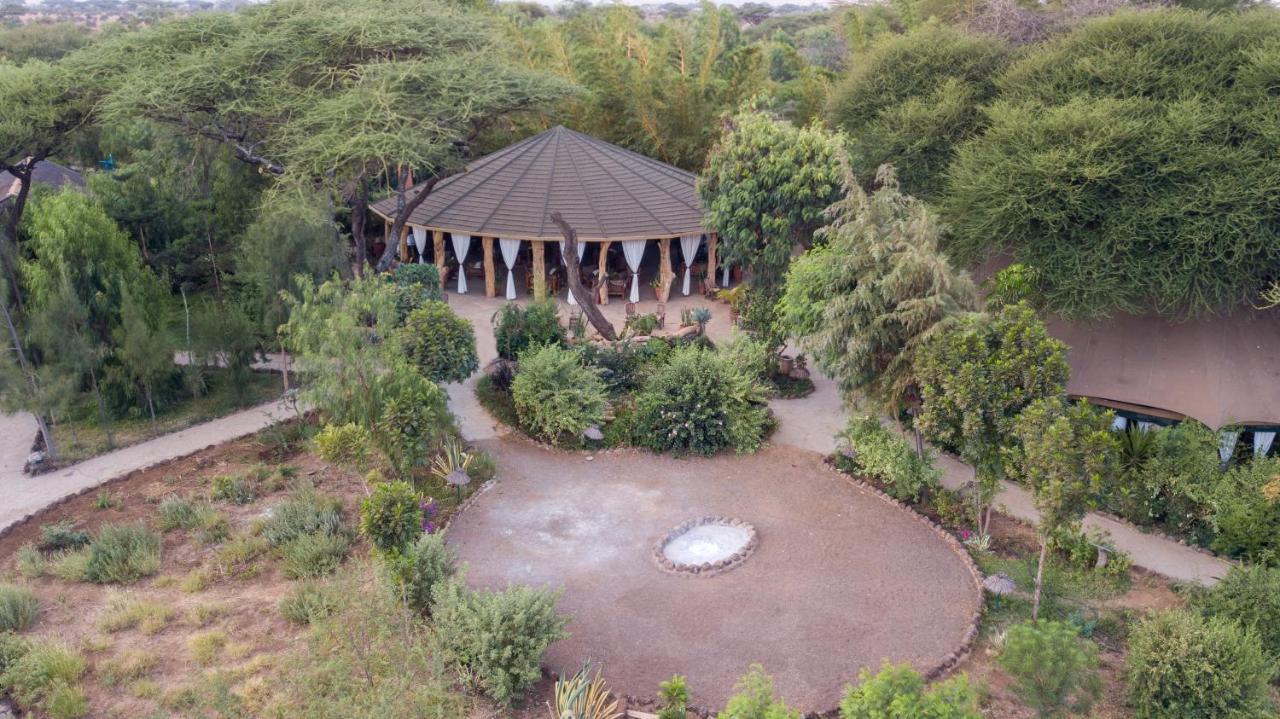 Kibo Safari Camp Villa Амбосели Екстериор снимка