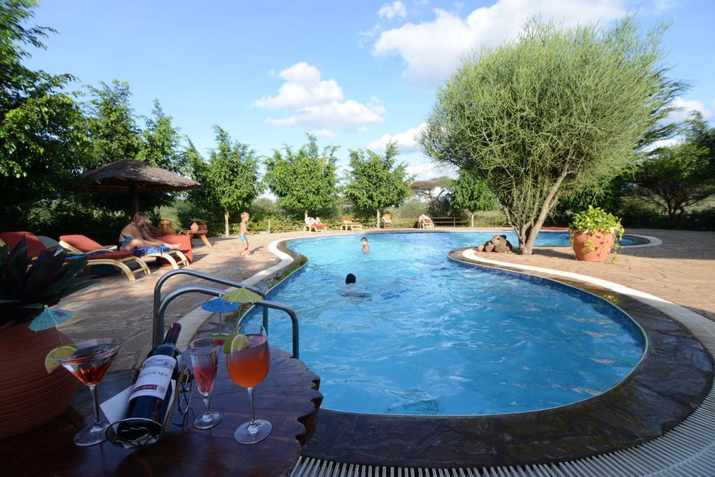 Kibo Safari Camp Villa Амбосели Екстериор снимка