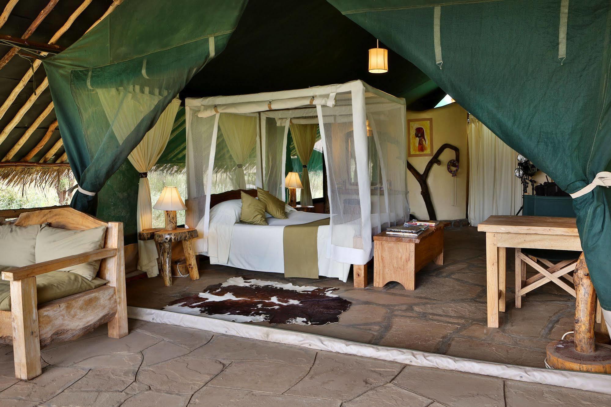 Kibo Safari Camp Villa Амбосели Екстериор снимка