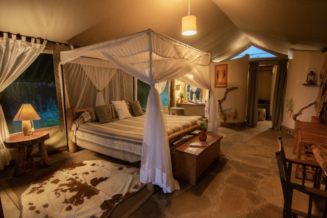 Kibo Safari Camp Villa Амбосели Екстериор снимка